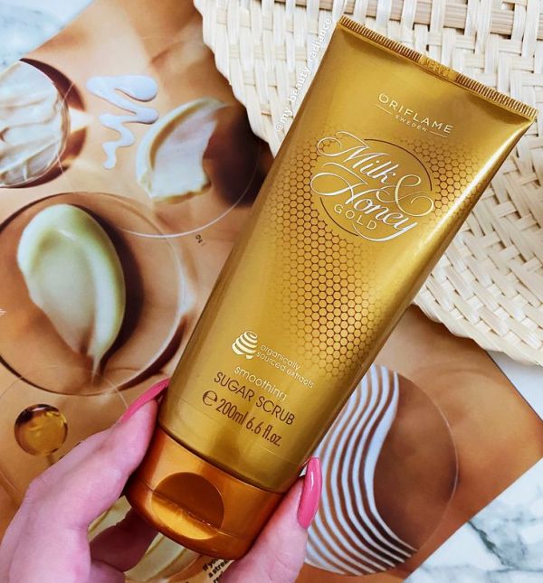 Oriflame Milk and Honey Smoothing Sugar Scrub Bundle ( 200 ML ) ( Pack Of 2 )
